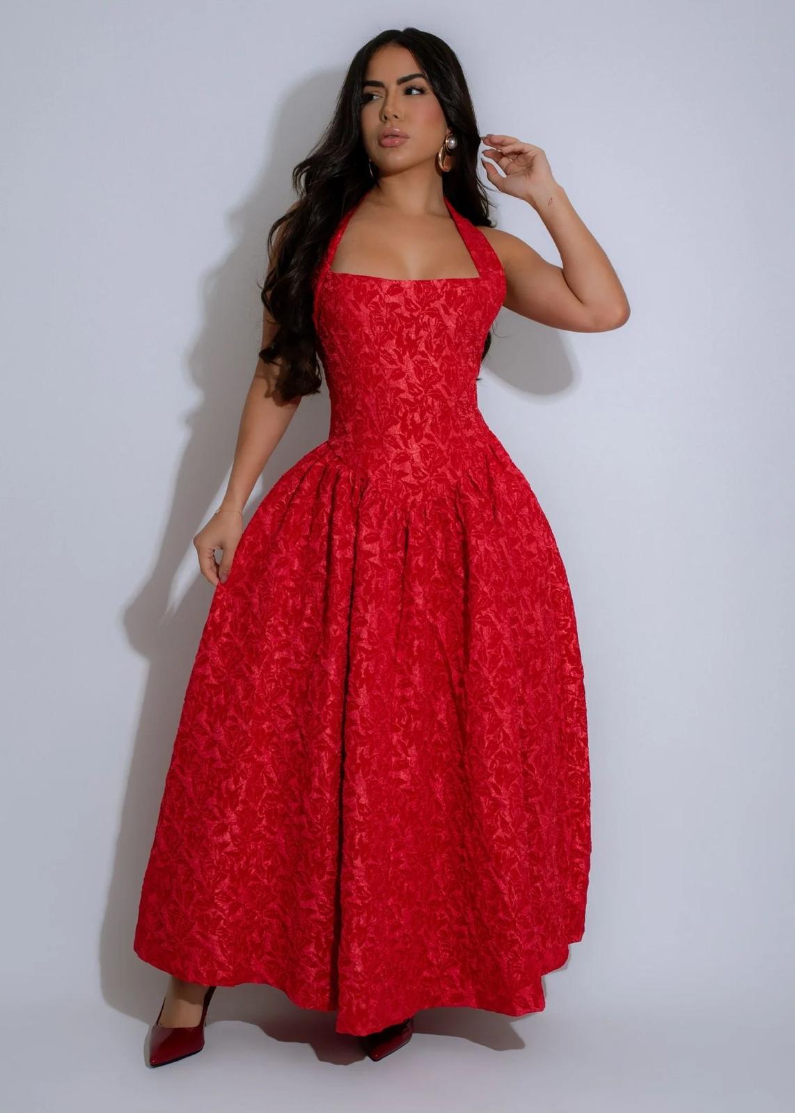 Ivory Bloom Halter Dress – Elegant Texture & Volume