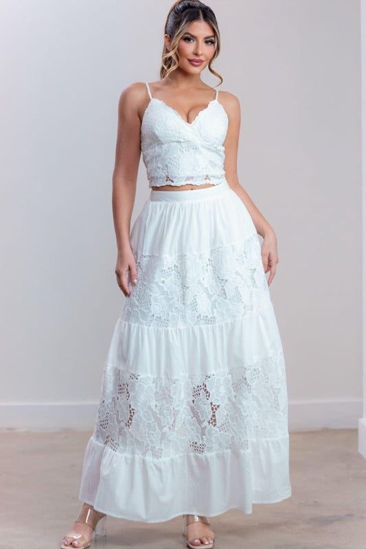 Alba Tiered Lace Set – Ethereal Texture & Sculpted Romance